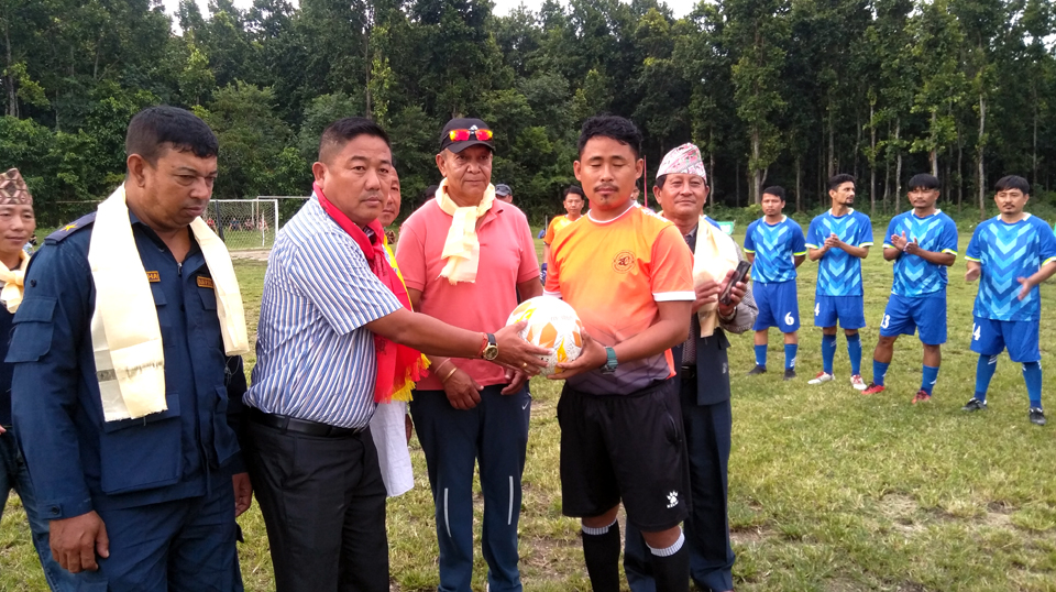 dharan_vetran_football (3)